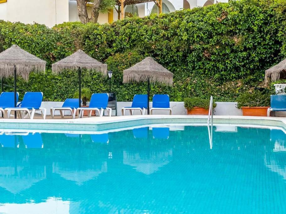Apartment 97-townhouse With Roof Terrace & Views, Marbella